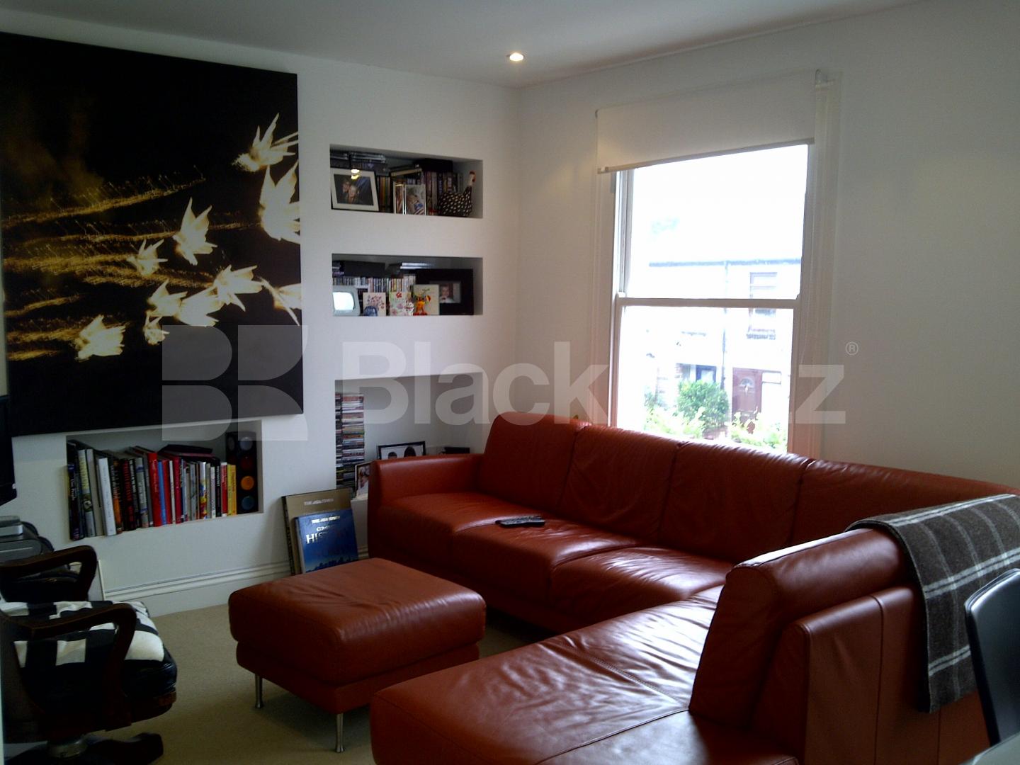 			LET, 3 Bedroom, 1 bath, 1 reception Flat			 North Street, Clapham Old Town